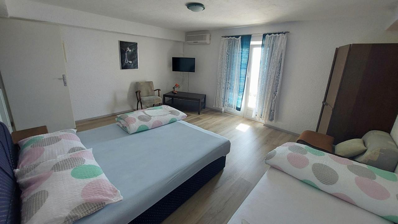 Apartment Boras Senj  Extérieur photo